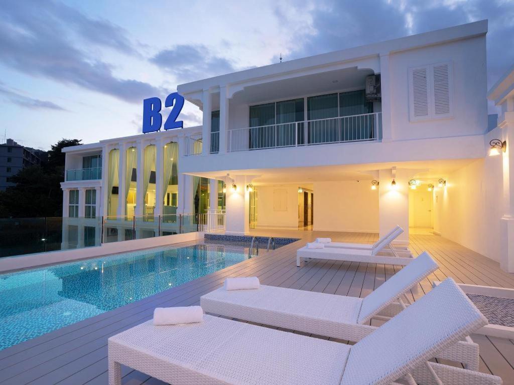 บีทู ภูเก็ต พรีเมียร์ โฮเทล Hotel Phuket ภายนอก รูปภาพ