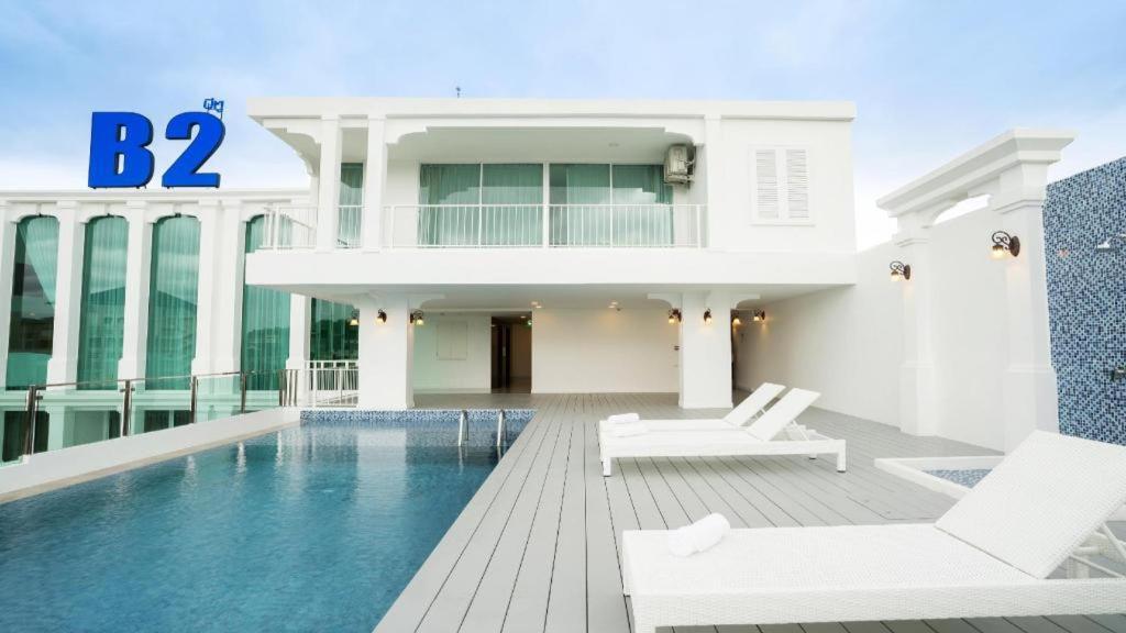 บีทู ภูเก็ต พรีเมียร์ โฮเทล Hotel Phuket ภายนอก รูปภาพ