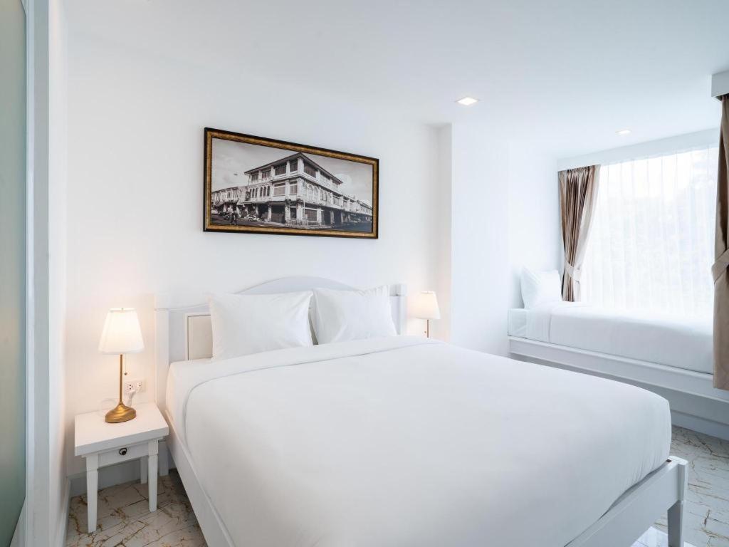บีทู ภูเก็ต พรีเมียร์ โฮเทล Hotel Phuket ภายนอก รูปภาพ