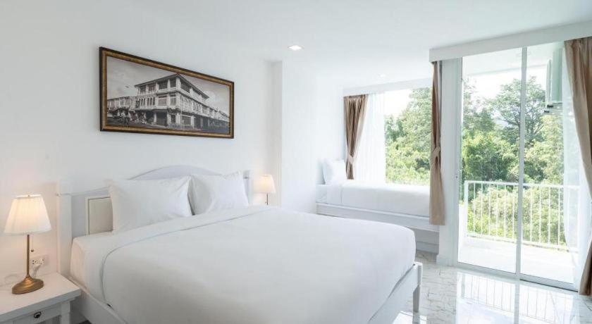 บีทู ภูเก็ต พรีเมียร์ โฮเทล Hotel Phuket ภายนอก รูปภาพ